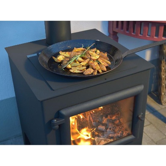 ESSE Garden Stove. Wood fired garden stove Complete with flue pipe