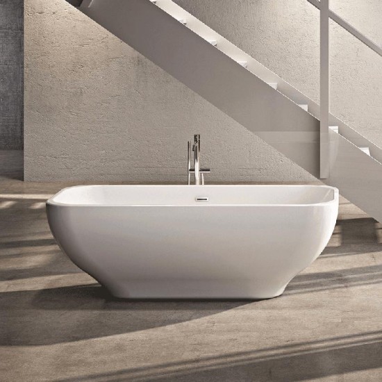 Metropolitan Freestanding Bath Size: 1700 x750